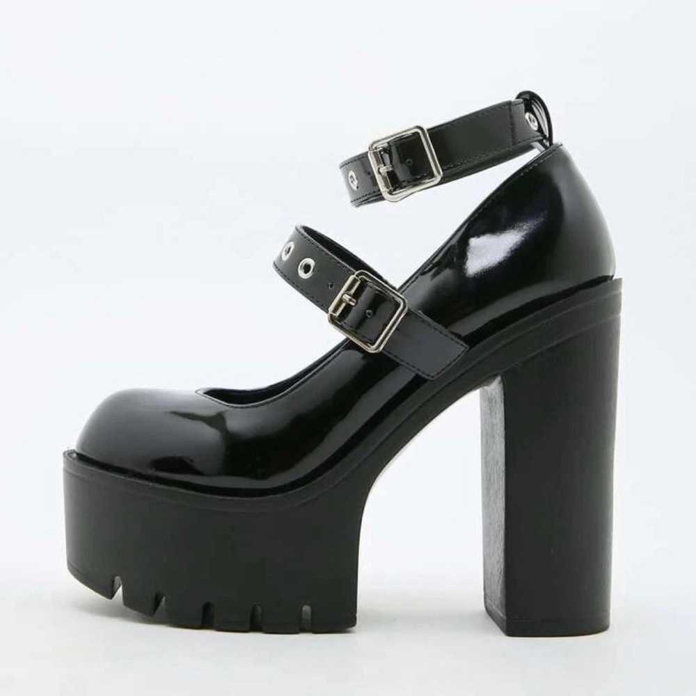 New Platform Shoes - Picture 2 of 6